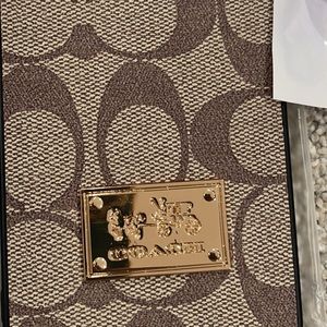 Coach iPhone 12 cover